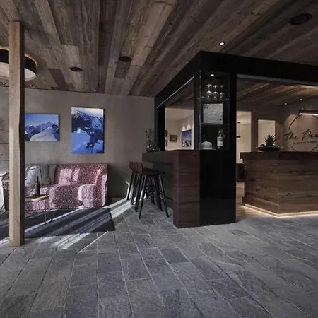 4br Amazing Next To The Ski Slops Chalet- If You Want To Book, Please Contact On Wh-ats-app - 0034-635-518-057 !!!! Villa *