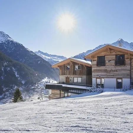 4br Amazing Next To The Ski Slops Chalet- If You Want To Book, Please Contact On Wh-ats-app - 0034-635-518-057 !!!! Villa