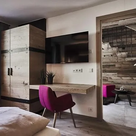 Villa 4br Amazing Next To The Ski Slops Chalet- If You Want To Book, Please Contact On Wh-ats-app - 0034-635-518-057 !!!!