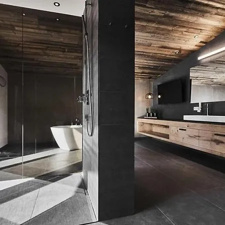 4br Amazing Next To The Ski Slops Chalet- If You Want To Book, Please Contact On Wh-ats-app - 0034-635-518-057 !!!!