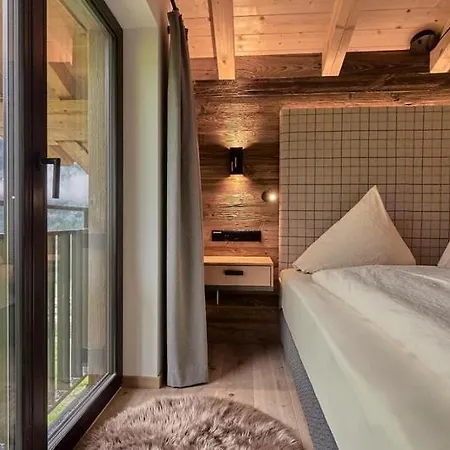 4br Amazing Next To The Ski Slops Chalet- If You Want To Book, Please Contact On Wh-ats-app - 0034-635-518-057 !!!! Villa