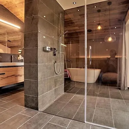 Villa 4br Amazing Next To The Ski Slops Chalet- If You Want To Book, Please Contact On Wh-ats-app - 0034-635-518-057 !!!! *