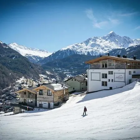4br Amazing Next To The Ski Slops Chalet- If You Want To Book, Please Contact On Wh-ats-app - 0034-635-518-057 !!!! Sölden