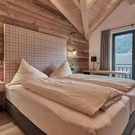 4br Amazing Next To The Ski Slops Chalet- If You Want To Book, Please Contact On Wh-ats-app - 0034-635-518-057 !!!! * Sölden